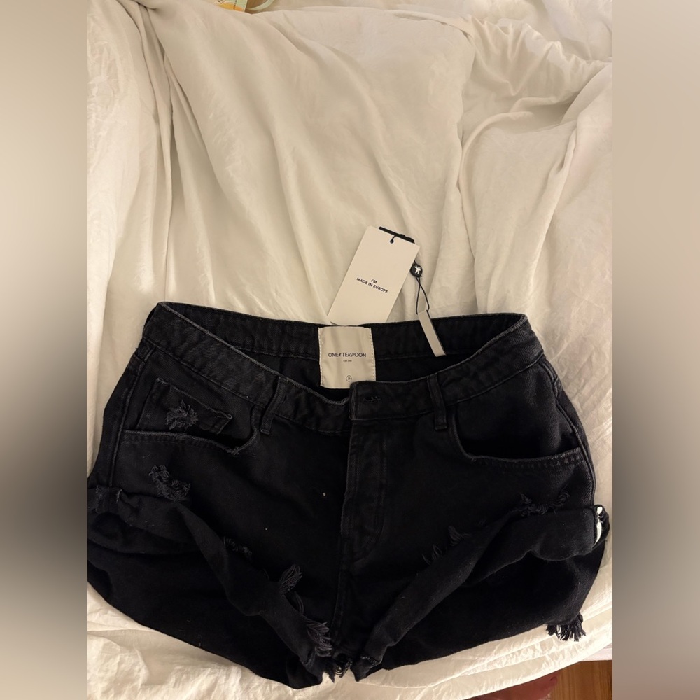 One Teaspoon Black bandit Jean shorts